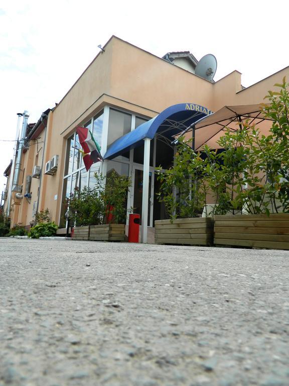 Hotel Adriatico Тимишоара Экстерьер фото